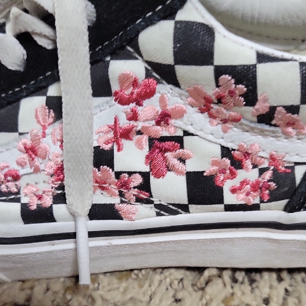 Vans Kids Black Floral Sneakers - Picture 5 of 11